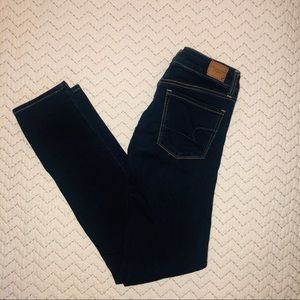 American Eagle super stretch skinny jeans. Size 6